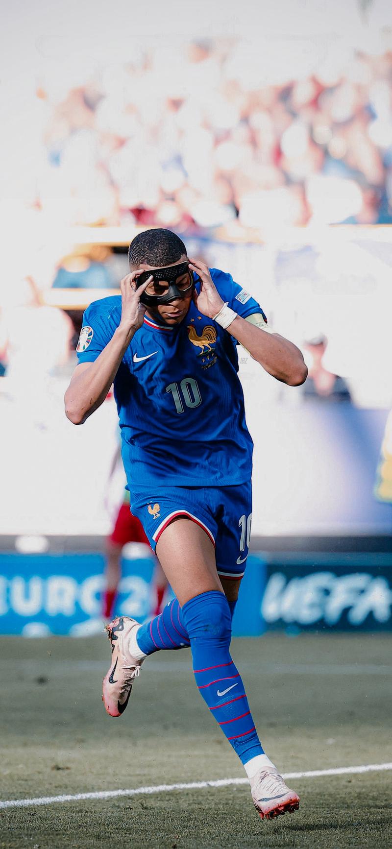 伦敦奥运马术冠军情侣同日安乐谢世：20年相伴 共创所有世界级赛事辉煌（相伴二十年的伦敦奥运马术冠军伴侣同日安乐离世，在世界级赛场共铸辉煌）