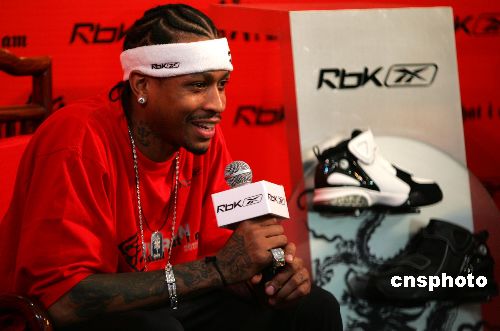 单场20分10助，却惨遭批评！双子星开始逼宫，夺冠大热要解体？（砍下20分10助却仍遭炮轰！双核逼宫，争冠热门面临解体危机？）