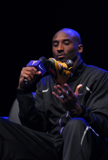 北爱尔兰主帅谈对意大利：无论遇到哪队都很复杂，他们非常强（北爱尔兰主帅谈战意大利：遇谁都难打，蓝衣军团实力强劲）