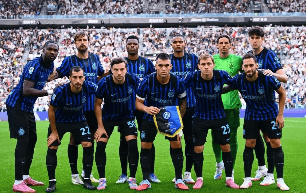 内格雷多：曾向大罗要球衣，他嘴上说不行最后还是给了我（内格雷多谈往事：向大罗索要球衣被拒，最终却获赠）