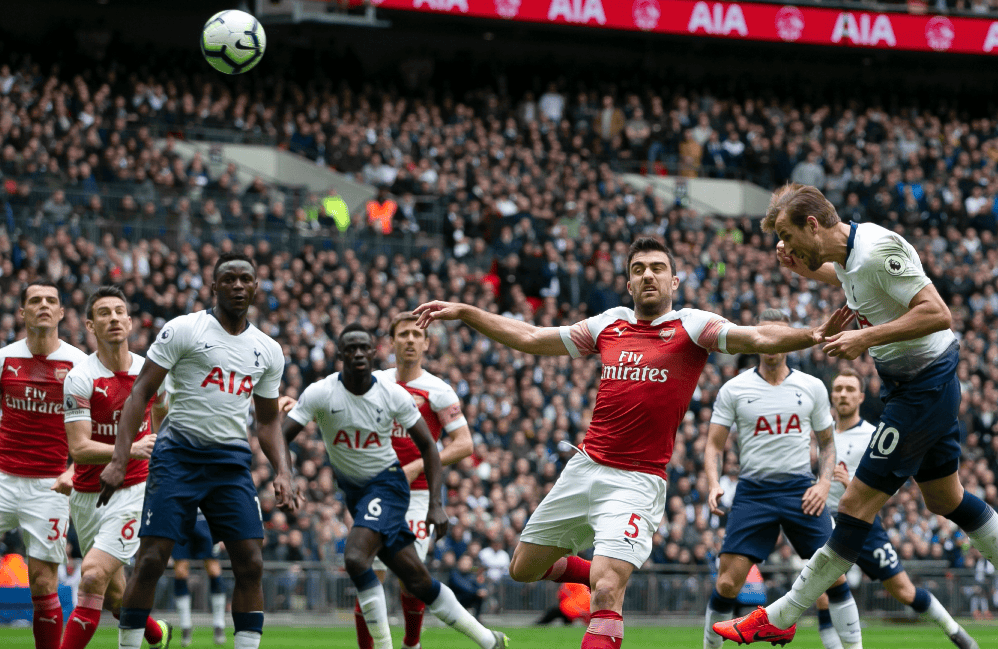 公牛开局5胜0负后4胜9负，排名从东部第一跌至第十（公牛5连胜开局后仅4胜9负，东部排名由第一滑落至第十）