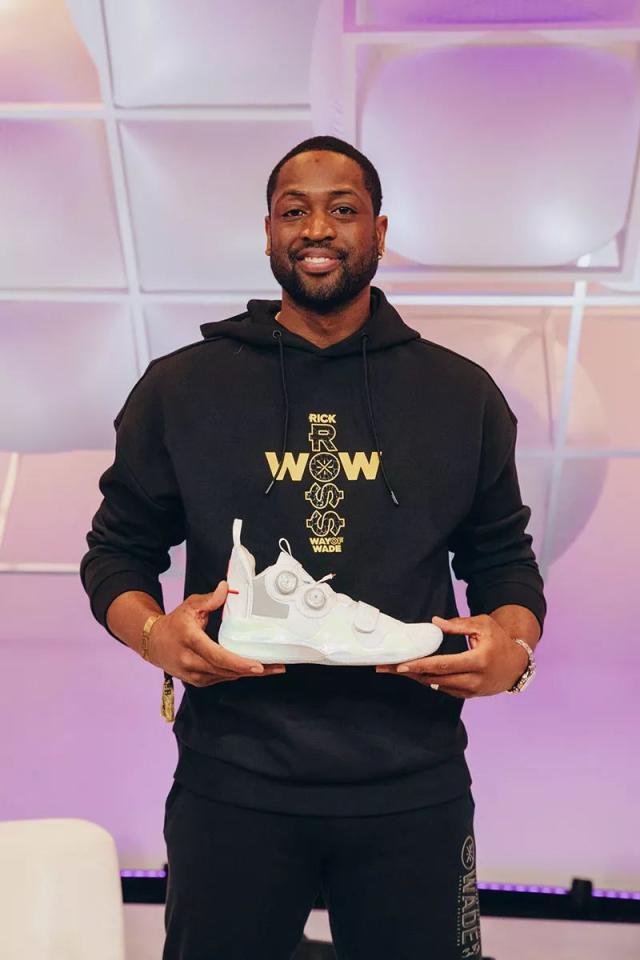 萨福诺夫：我和K77相处得很好，他会说俄语且我们还能用英语交流（萨福诺夫谈K77：相处融洽，会说俄语也能用英语交流）