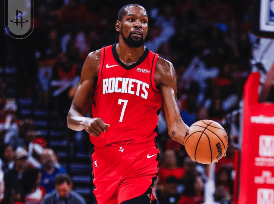 女子篮球联赛精彩进球回顾（女篮联赛高光进球盘点）