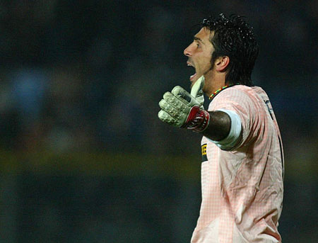 紧张到窒息！慢镜还原掘金森林狼决胜时刻，约基奇无解发挥导演逆转（窒息紧张！慢镜重现掘金与森林狼生死时刻，约基奇神级发挥引领逆转）