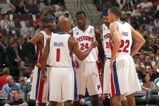 客战多特蒙德贡献帽子戏法+绝平，昂达夫当选全场最佳球员（客场对多特戴帽并读秒绝平，昂达夫荣膺全场最佳）