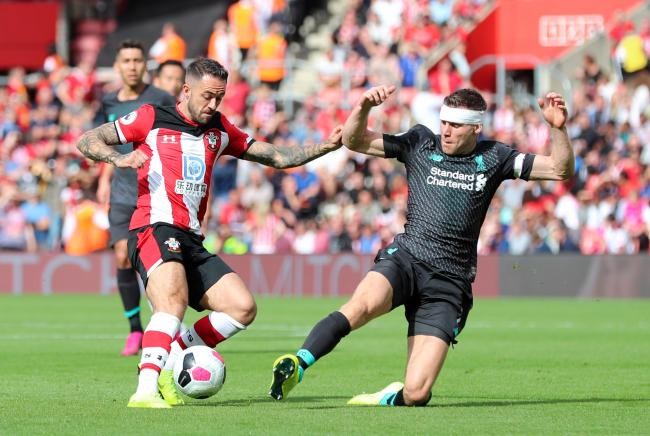 不浪费机会！胡金秋半场4中4超高效拿到10分2篮板（胡金秋半场4投全中，高效收获10分2篮板）