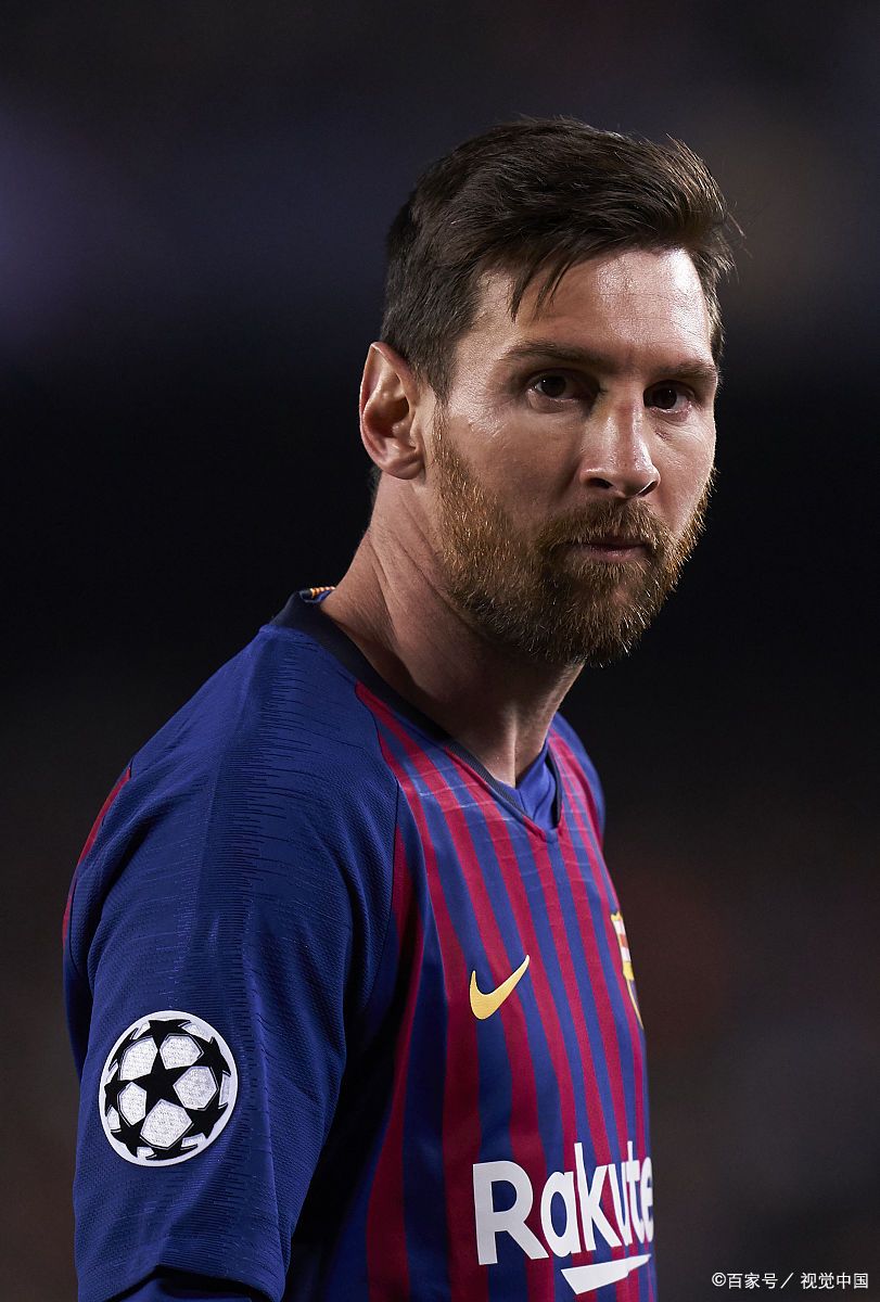 博阿斯祝贺葡萄牙U17夺冠：整个国家和波尔图都无比自豪（博阿斯贺葡萄牙U17封王：全国与波尔图引以为荣）