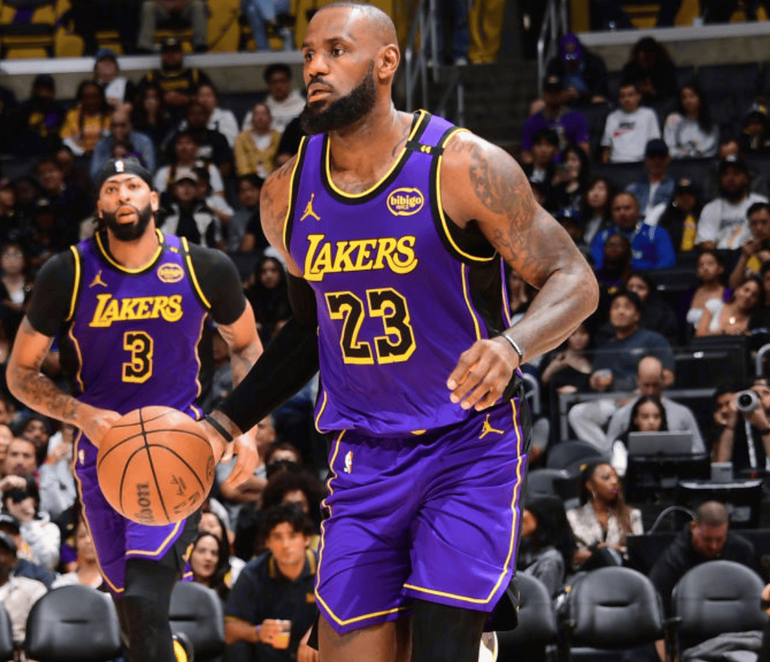 斯基拉：两家意甲俱乐部想租米雷蒂，但尤文不想放人（斯基拉：两支意甲队有意租借米雷蒂，尤文无意放行）