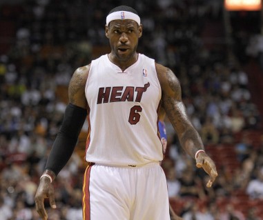 IFFHS最佳组织核心：维蒂尼亚力压佩德里、亚马尔当选（IFFHS年度组织核心出炉：维蒂尼亚击败佩德里与亚马尔夺魁）