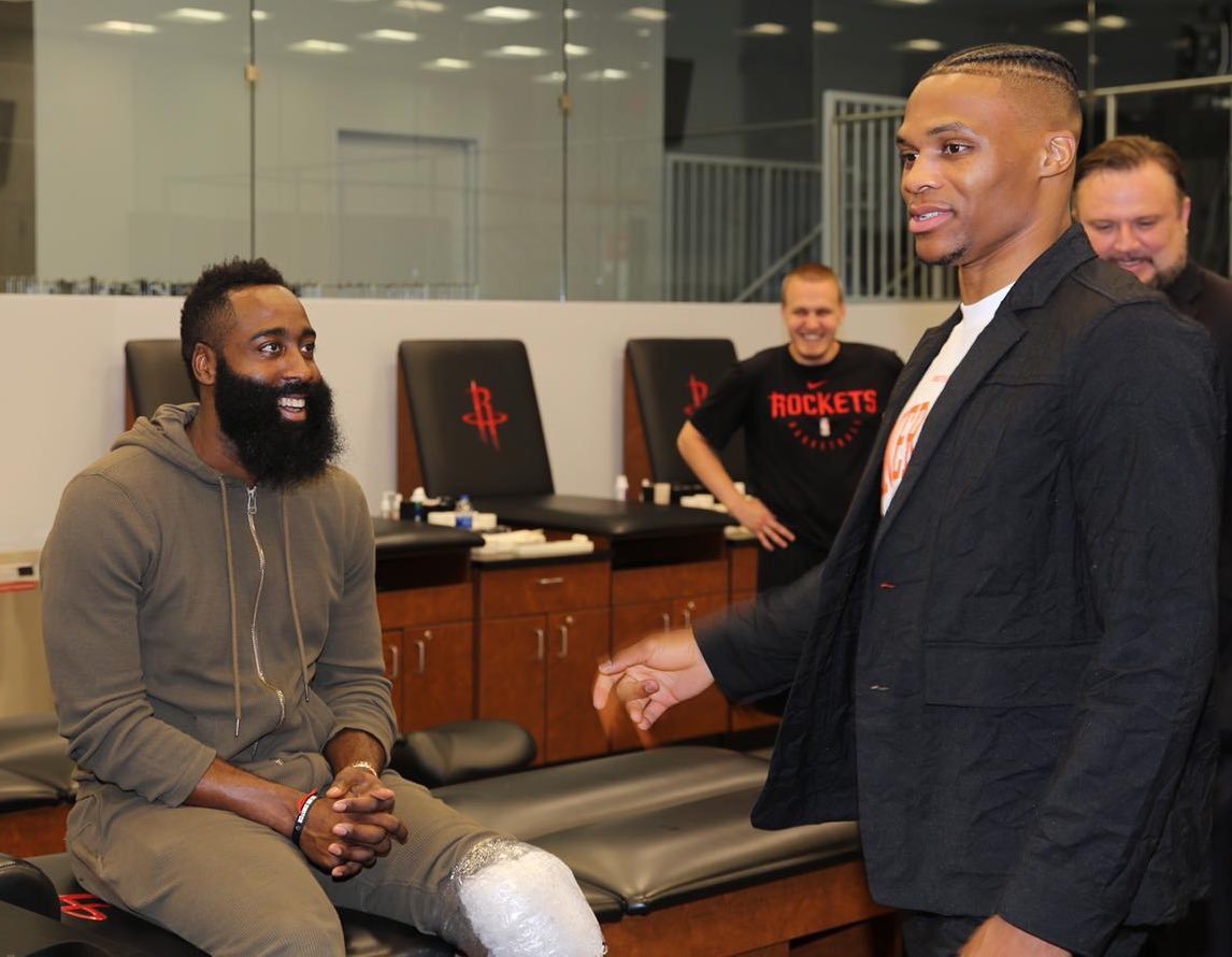 穆勒谈德国队世界杯目标：考虑到抽签结果，必须进入淘汰赛（穆勒：以当前分组形势，德国队的世界杯底线是晋级淘汰赛）