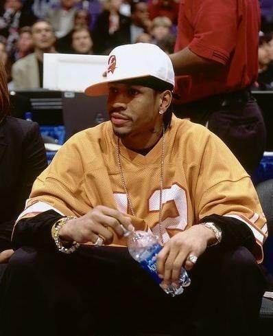 FIFA最佳球员投票亮点：C罗、姆巴佩未参与；西班牙将帅没投登贝莱（FIFA年度最佳投票看点：C罗、姆巴佩缺席，西班牙主帅与队长未投登贝莱）