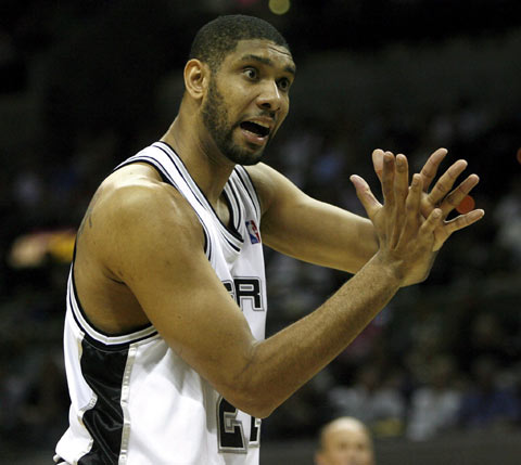 米奇·约翰逊：球队建队根基由文班而起 但他不想做孤胆英雄（米奇·约翰逊：球队以文班为基石，但他不愿做单枪匹马的英雄）