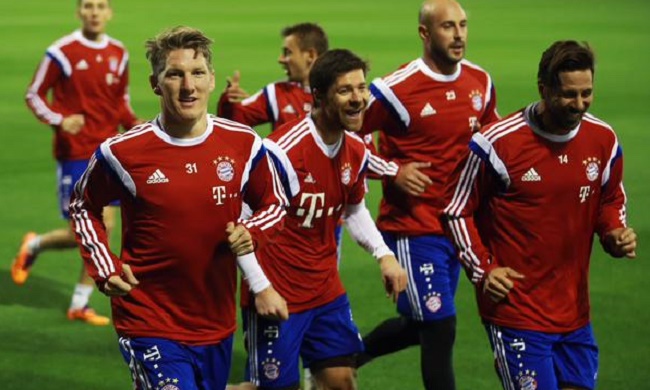 西媒热议亚马尔表现：昨晚真正的18岁新星是埃斯特旺（西媒聚焦亚马尔之战：昨夜最耀眼的18岁新星其实是埃斯特旺）