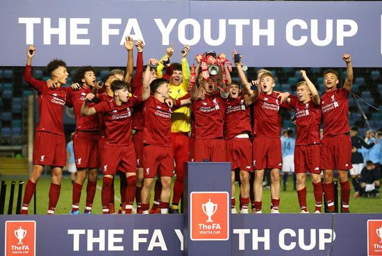 里瓦尔多：弗里克不能再这样下去，他需给亚马尔设计更多战术（里瓦尔多：弗里克该改变思路，多为亚马尔量身定制战术）