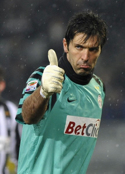 米兰客战都灵：莱奥、恩昆库、莫德里奇首发，巴尔泰萨吉出战（米兰做客都灵：莱奥、恩昆库、莫德里奇先发，巴尔泰萨吉出战）