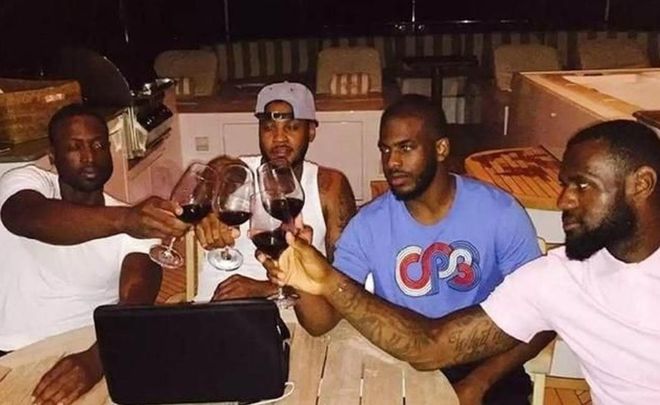 意甲知名媒体人：米兰门将迈尼昂和切尔西的谈判已冻结，目前没有进展（意甲名记：切尔西与米兰门将迈尼昂的谈判停摆，暂无进展）