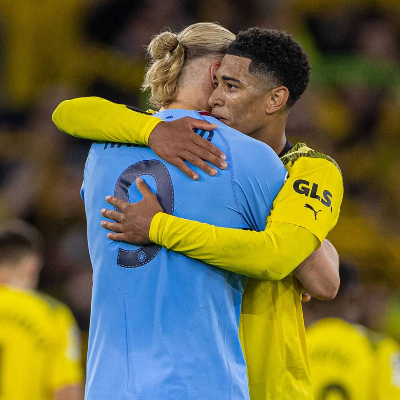 官方：奥尔莫左肩脱臼，预计将伤缺一个月（官方确认：奥尔莫左肩脱臼，预计休战约1个月）