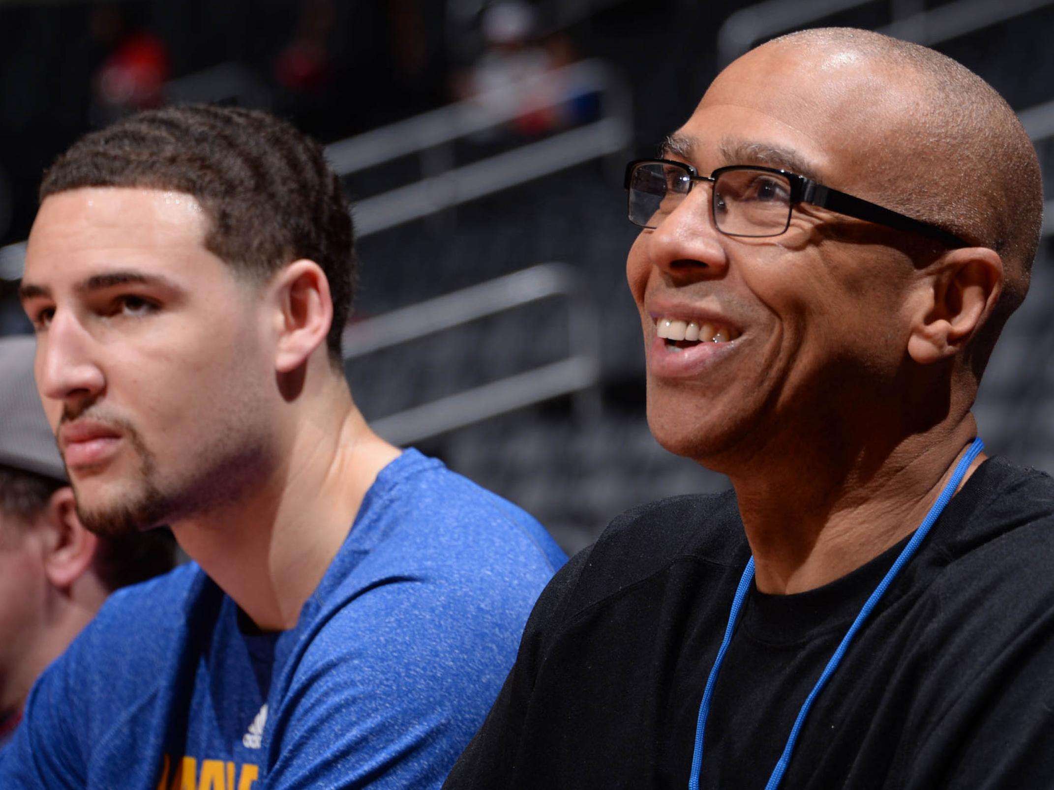 杨曦皓赛场表现惊艳，4中4高效得分（杨曦皓闪耀赛场，四投全中高效得分）