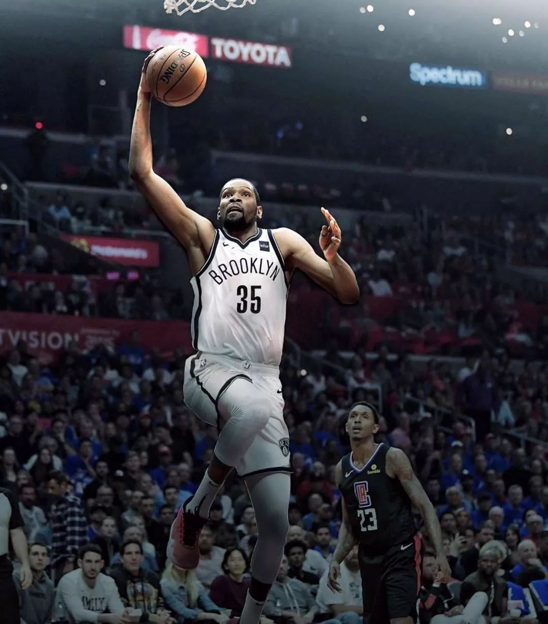 非洲杯男篮表现惊艳全球（非洲杯男篮出色发挥震撼全球）