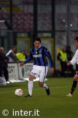 国安5-1送梅州降级，法比奥大四喜独享联赛金靴，张玉宁破门（北京国安5比1大胜致梅州降级，法比奥独中四元加冕金靴，张玉宁破门建功）